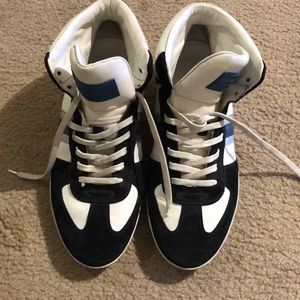 Authentic Louis Vuitton Men’s Sneaker